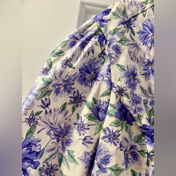 NWT Lush Colette Puff Sleeve Cotton Top Size Large Cream with Purple Flowers - Picture 7 of 9